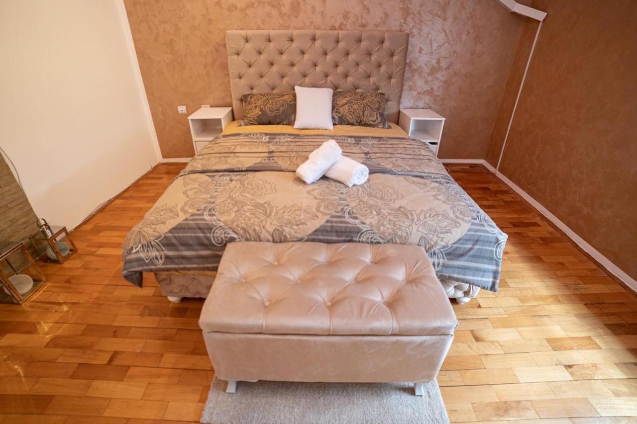 Delux Apartmani Pozsarevác Kültér fotó