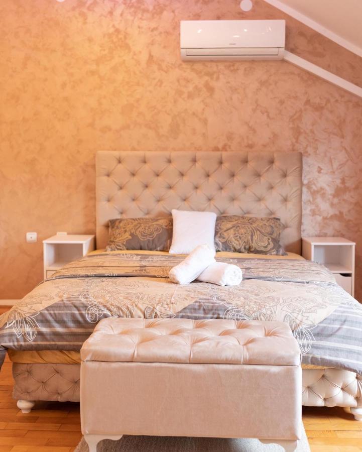 Delux Apartmani Pozsarevác Kültér fotó