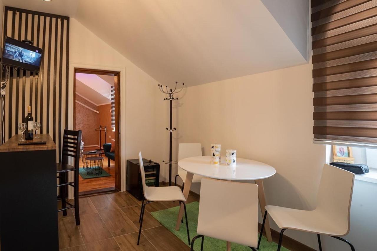 Delux Apartmani Pozsarevác Kültér fotó