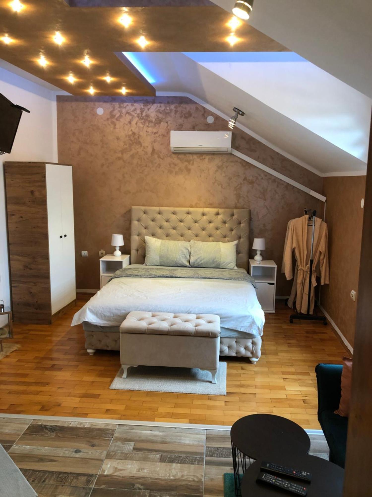 Delux Apartmani Pozsarevác Kültér fotó